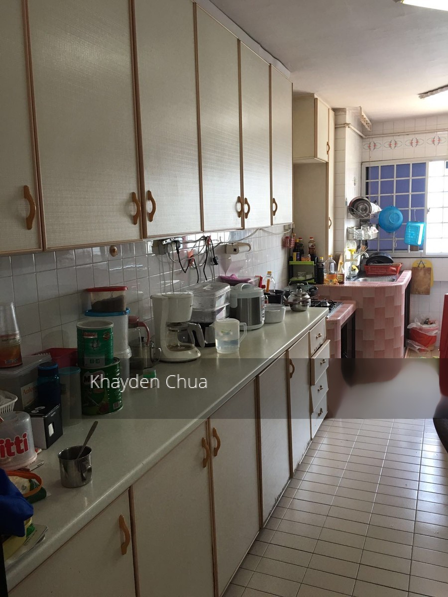 Hougang Avenue 8 thumbnail photo